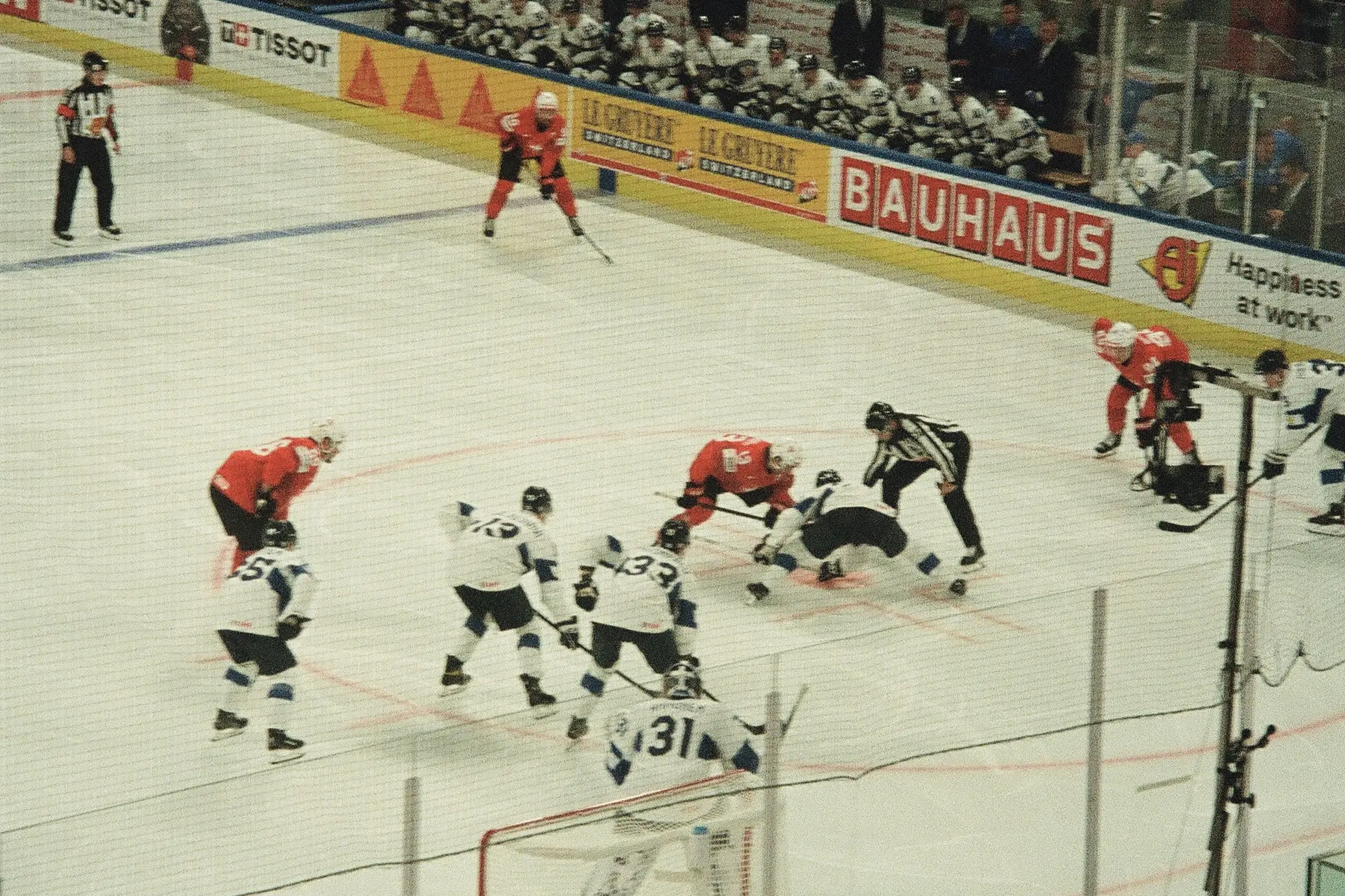Bully zwischen der Schweiz und Finnland